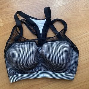 Like-New 32DD Victoria’s Secret Sports Bra